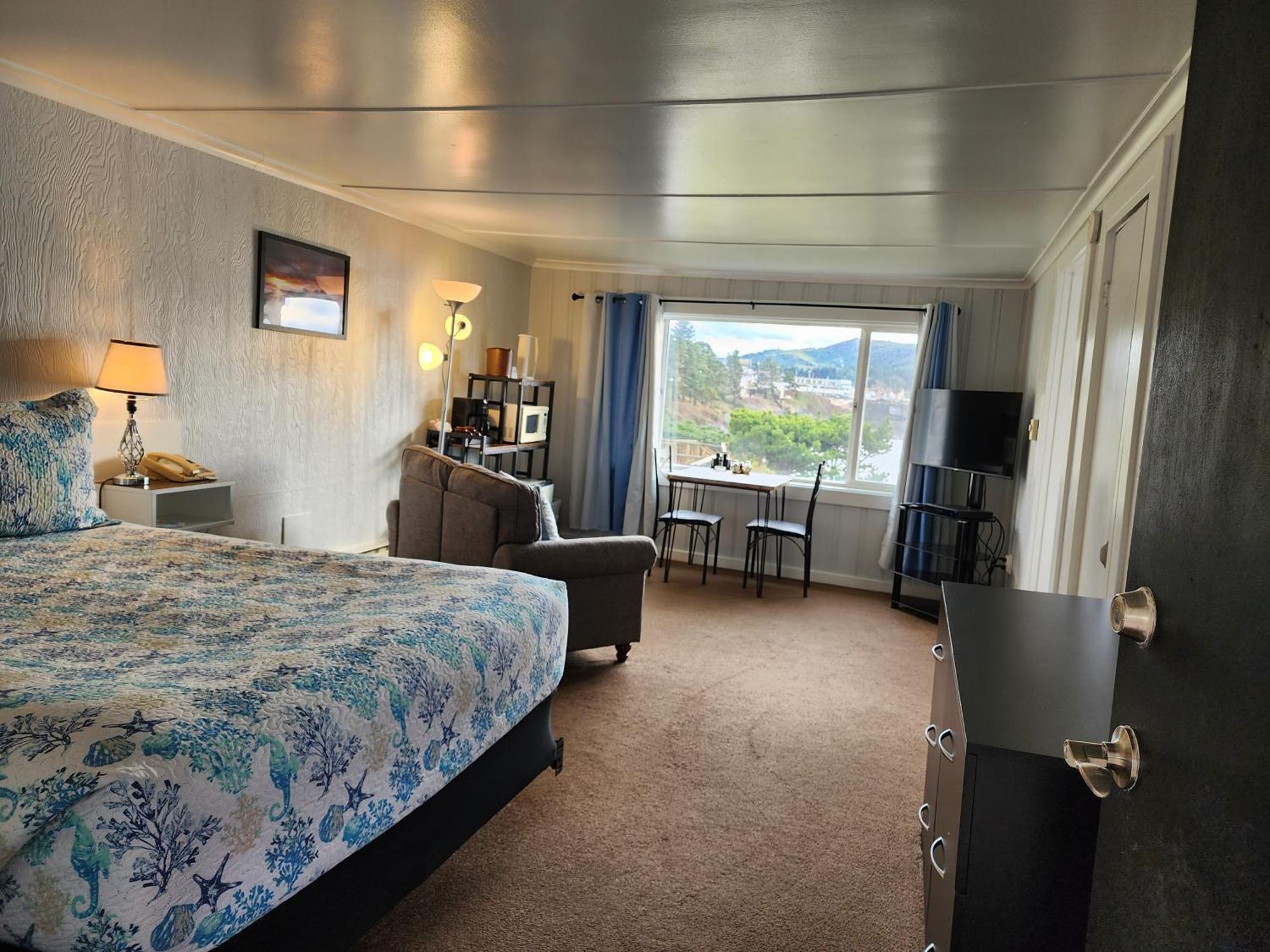 Inn At Arch Rock Depoe Bay